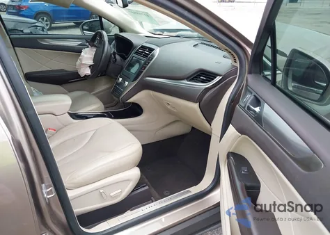 2019 Lincoln Mkc Standard z USA, uszkodzony, nr VIN 5LMCJ1C9XKUL10316